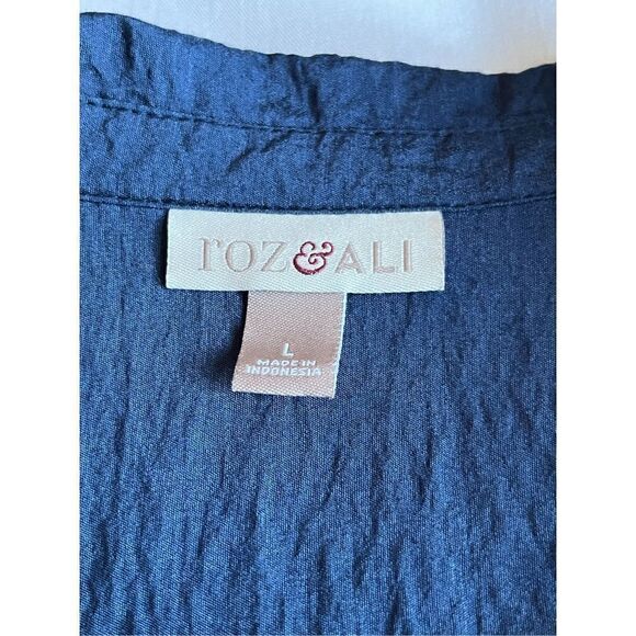 Roz & Ali Roll Tab Sleeves Shirt - Picture 3 of 8